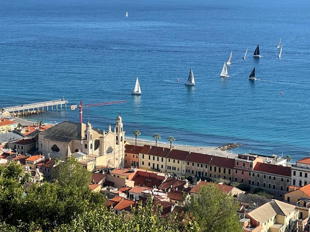 Hotel Sotto Le Stelle ...Il Mare à Pietra Ligure Extérieur photo